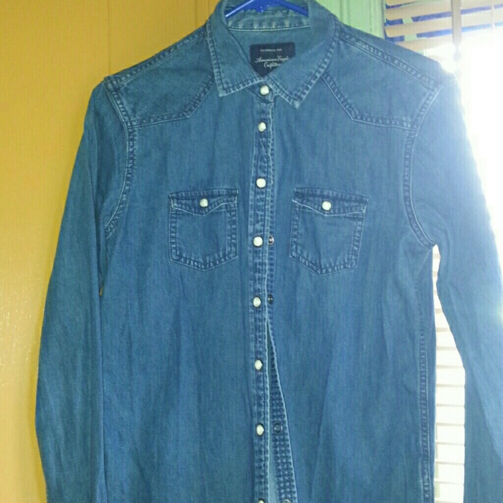 American Eagle outfitters demin shirt